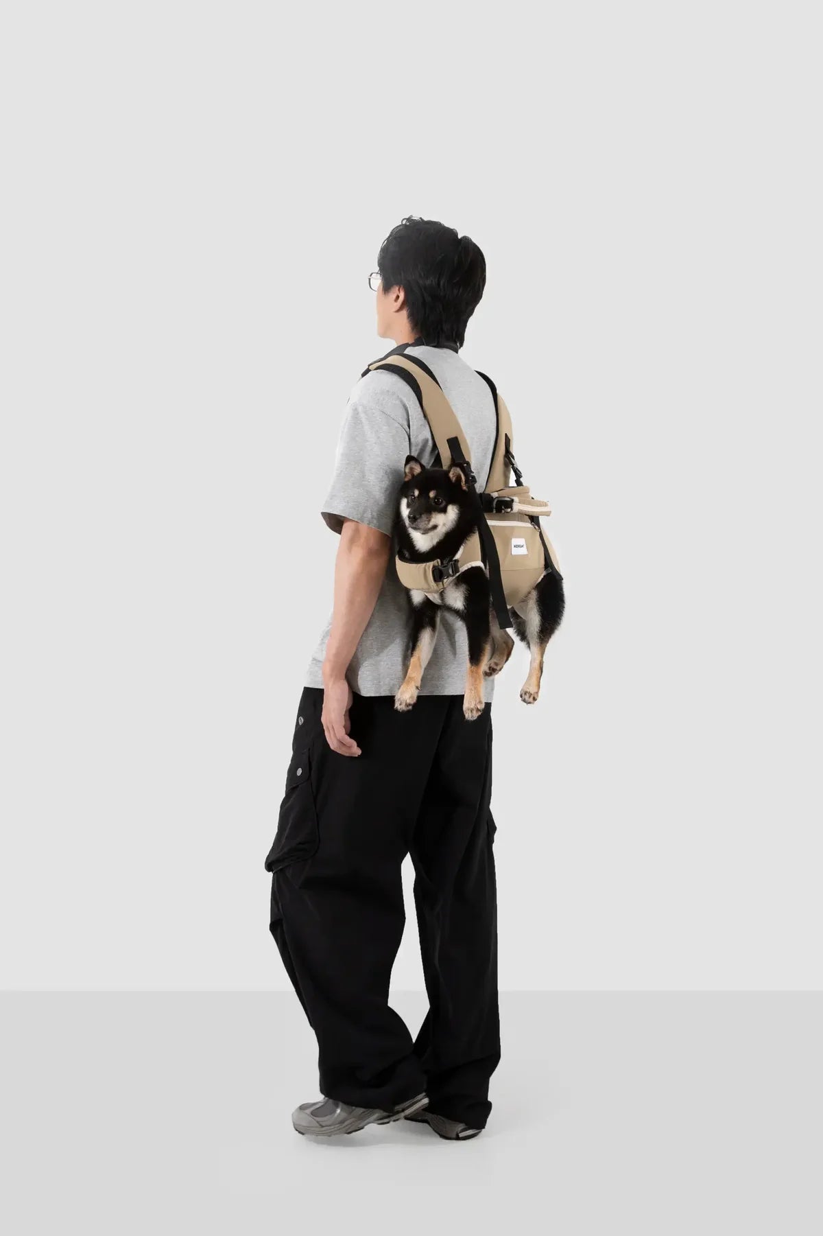 HiDream Spine-Friendly Dog Carrier Backpack – Horizontal, Legs-Out Design