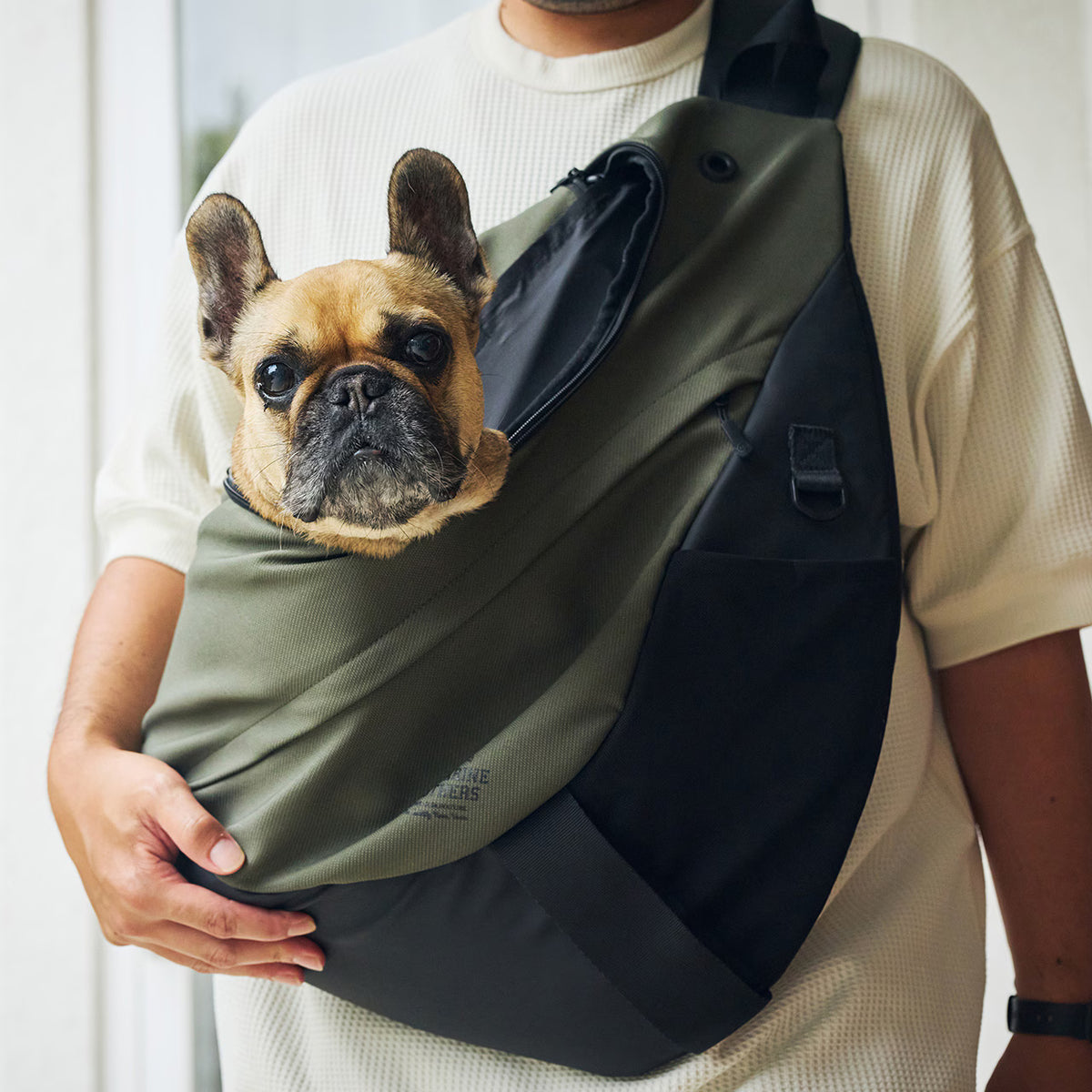 Mandarine Brother Pet SLING HUG BAG