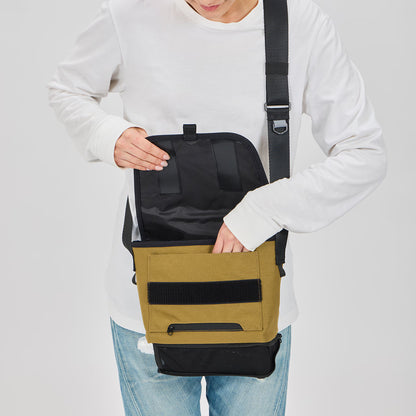 Mandarine Brothers Dog Walking Messenger Bag