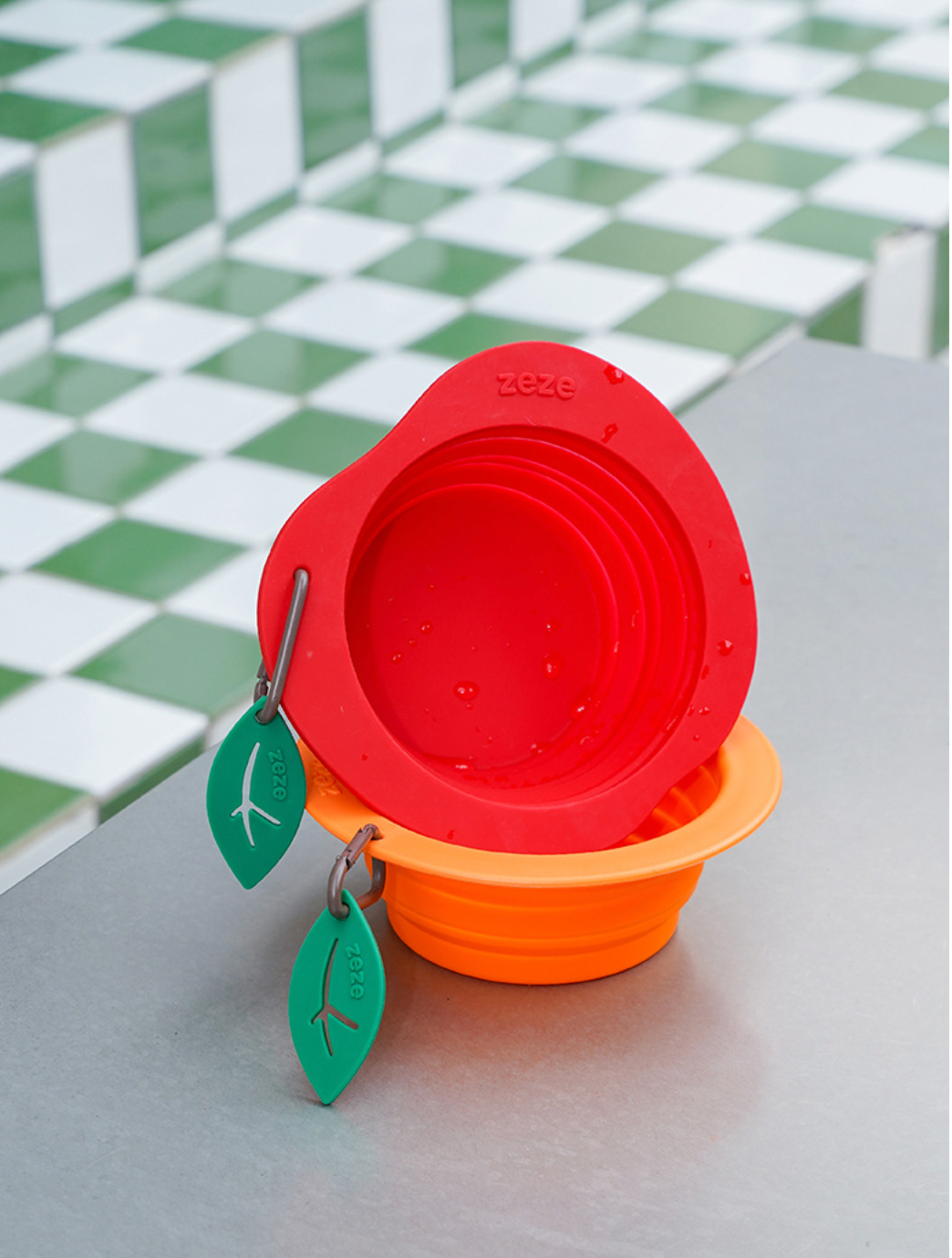 Zeze Apple Pet Folding Bowl