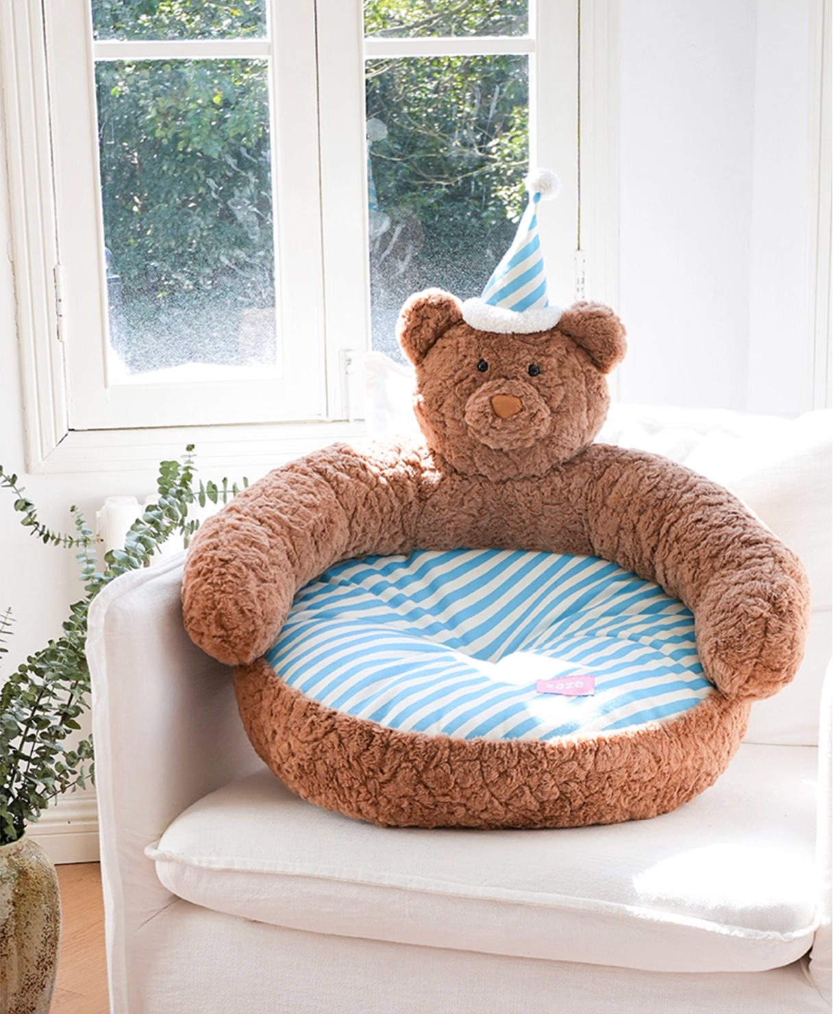 Zeze Sleepy Nick Bear Pet Sofa