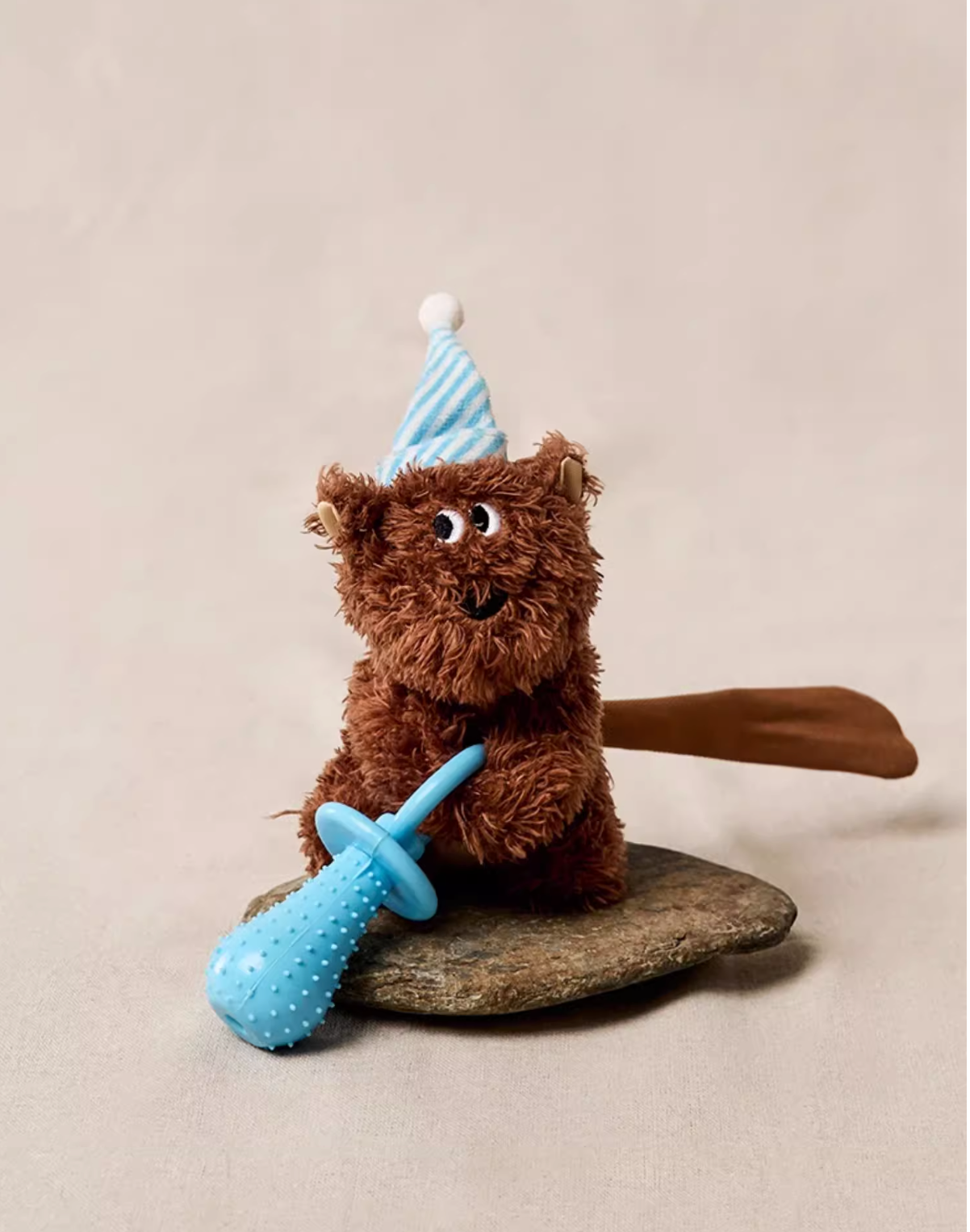 Zeze Baby Squirrel Chew Dog Toy