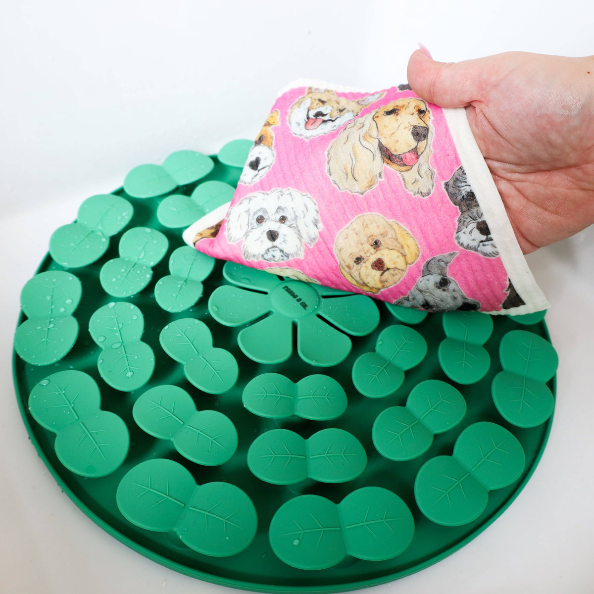 Enrichment Hide n’ Seek Snuffle Mat