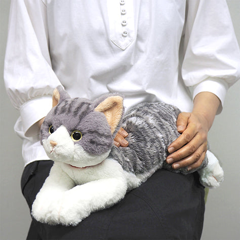 LYING CAT STUFFED TOY M SABASHIRO