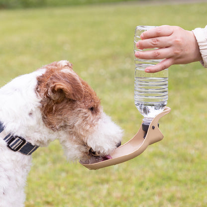 Richell MARCTUS Handheld Portable Pet Drinking Nozzle with Bowl Beige