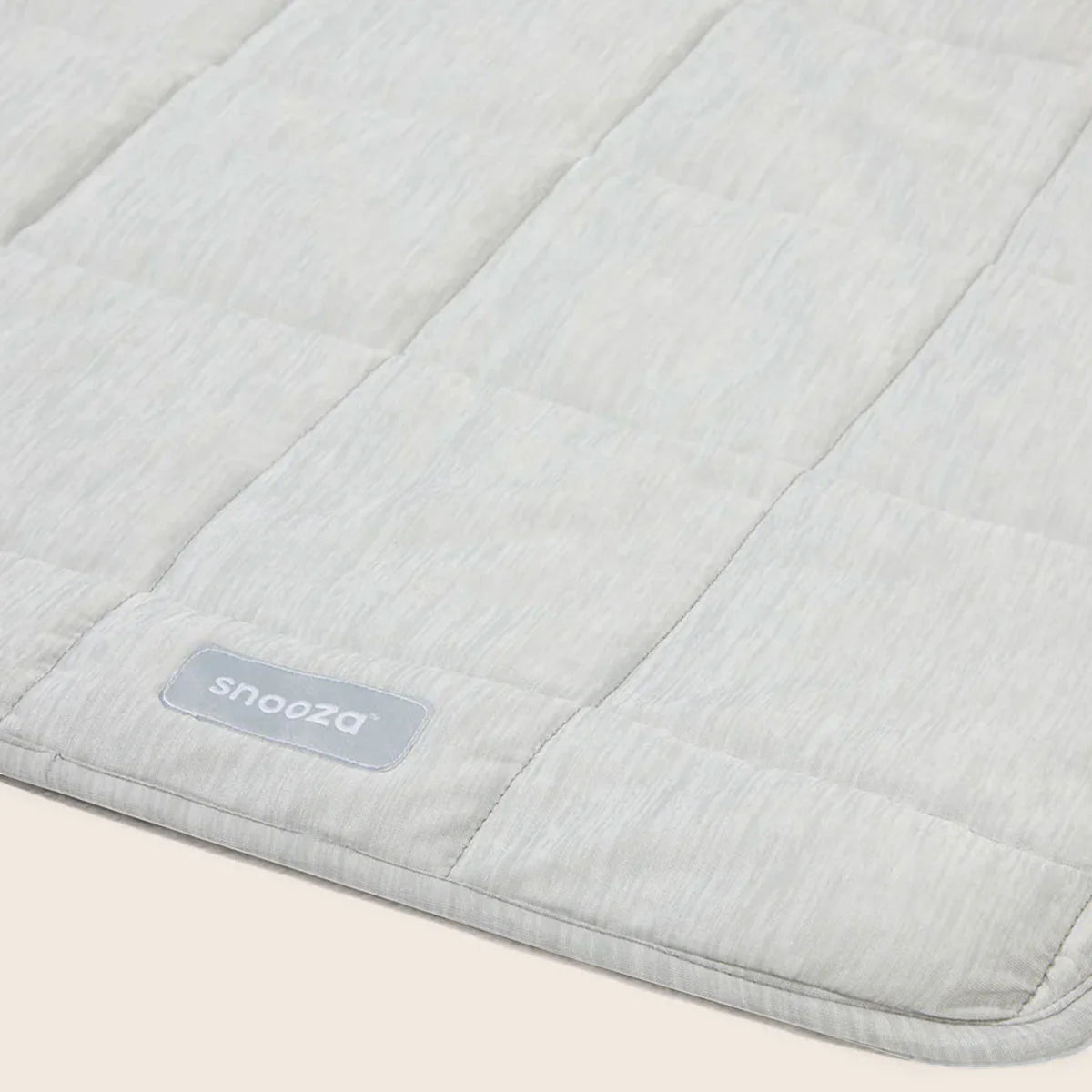 Snooza Cooling Comfort Blanket in Grey